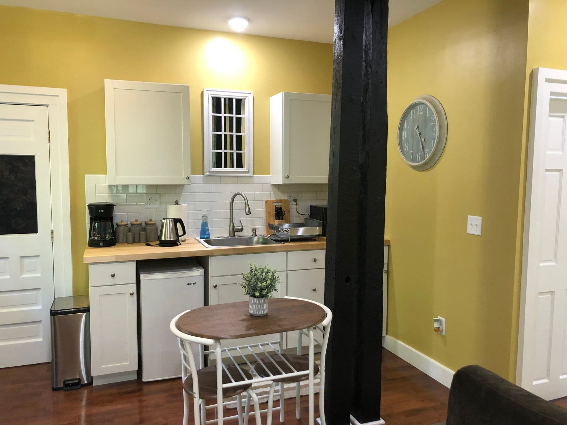 Gardent Kitchenette